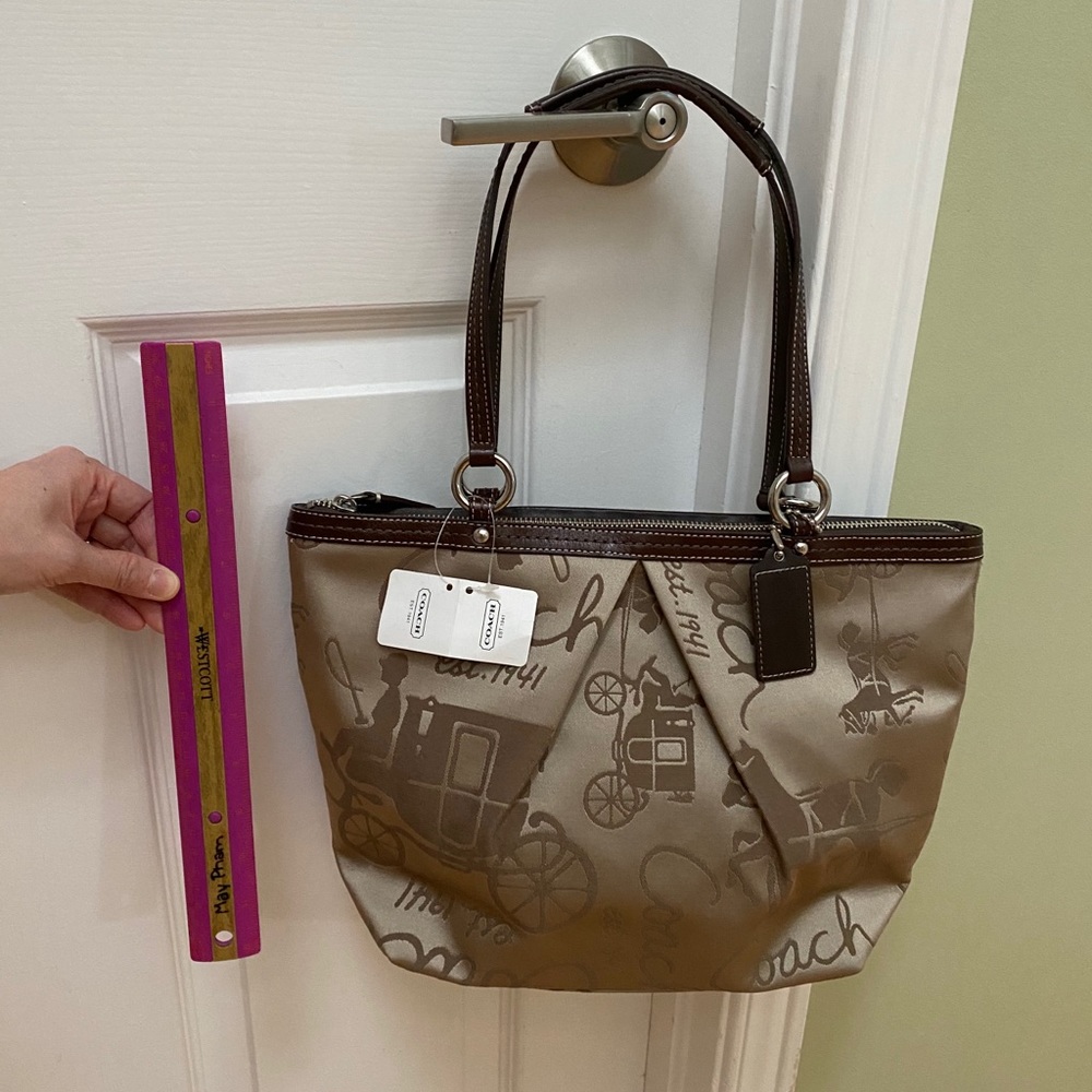 Coach Bag - Picture 4 of 6